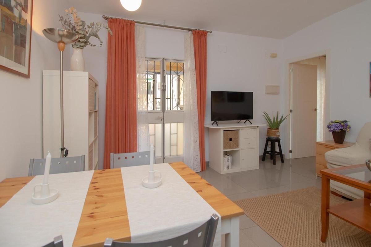 C52 - Seaside 2 Bedrooms By The Center Málaga Kültér fotó