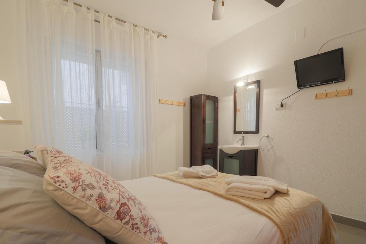 C52 - Seaside 2 Bedrooms By The Center Málaga Kültér fotó